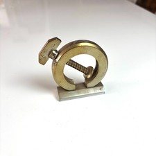 Piccola morsa antica in ottone? Decorazione antica vintage pesante rarità hobbisti