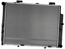 RADIATORE MERCEDES KLASA E