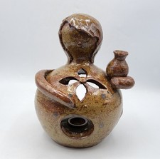 Bougeoir photophore anthropomorphe en grès pyrité émaillé de Guy Baudat XXème