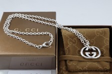 Collana Gucci con ciondolo