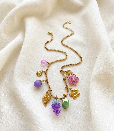 Collana con ciondolo oro - , stile