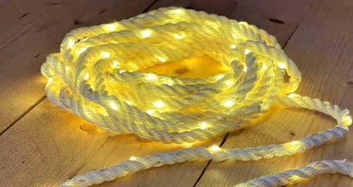 Corda bianca con - , gocce