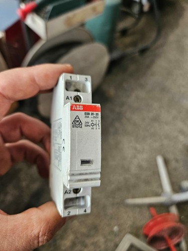 Abb esb 20a 250v - esb, 20-20
