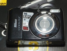 Nikon Coolpix L20 Digital Camera compatta macchina fotografica Vintage usata