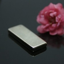5 MAGNETI NEODIMIO 25X10X3 MM