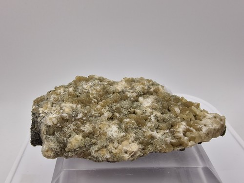 Stilbite and natrolite from - and,
