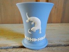 1971 WEDGWOOD JASPERWARE AZZURRO PORCELLANA VASO BOTTIGLIA   cammeo lontra