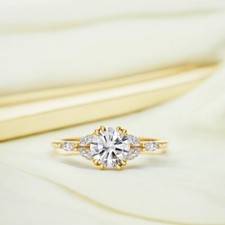 Anello di fidanzamento con