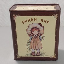 Salvadanaio in latta vintage