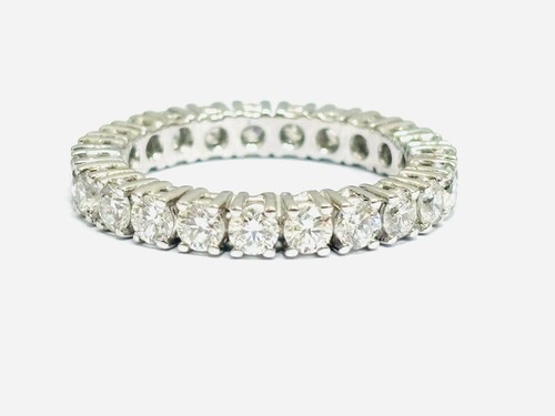 Anello veretta eternity
