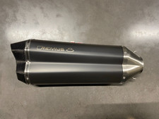 Remus 8 AC intagliato nero