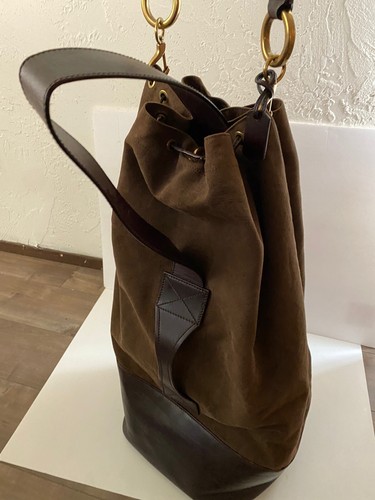 Gucci large tote luggage - gucci,