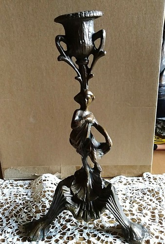 Statua scultura portacandele