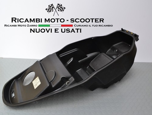 Vano sotto sella porta - , casco