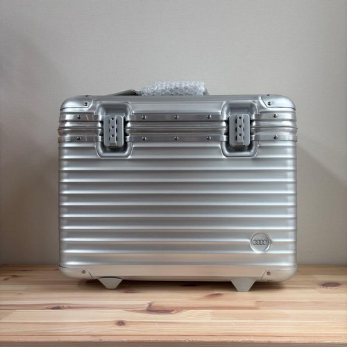 Rimowa audi topas pilot - topas,