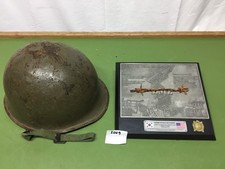 5009 ELMETTO DA COMBATTIMENTO M1 DELL'ESERCITO AMERICANO E PLACCA COMMEMORATIVA