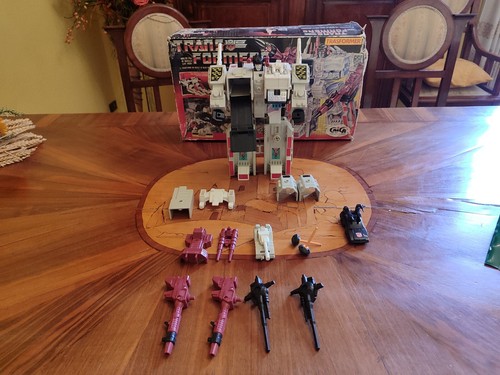 Metroplex guardian trasformer - metroplex,