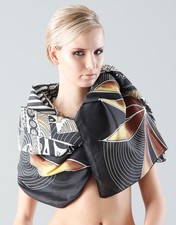 MADE FOR LOVING PAREO FOULARD