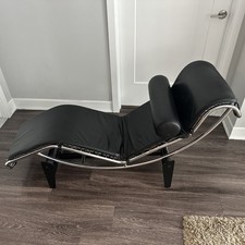 Mid Century Le Corbusier LC4