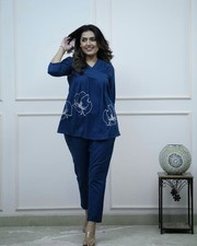 set kurti e pantaloni di
