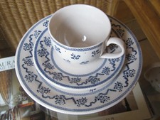 LAURA ASHLEY "Petite Fleur"