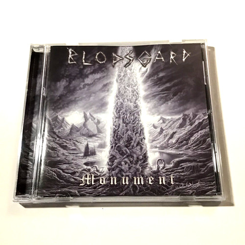 Blodsgard monument - blodsgard, 2013)