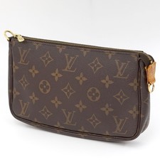 LOUIS VUITTON Pochette