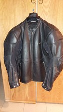 Giacca nera moto uomo