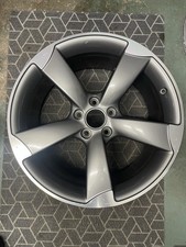 Audi TT TTs TTrs 8J cerchio