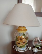 Lampada di ceramica dipinta a mano