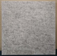 Piastrella in feltro grigio