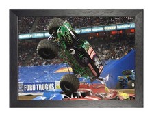 Poster Monster Truck Grave