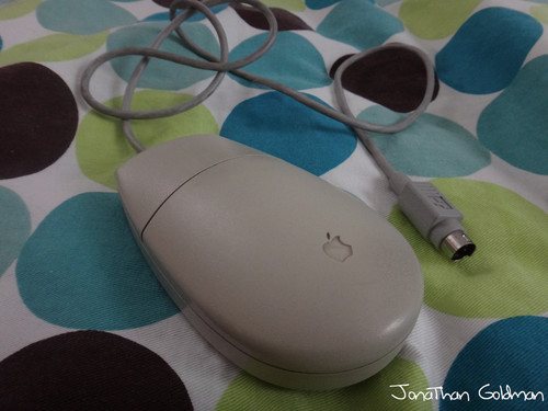 Apple desktop bus - bus, mouse