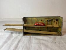 Antico ascensore a molla giocattolo in latta vintage Tin German Toy Car Elevator