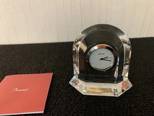 Pendulette clair en cristal de Baccarat