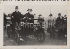 Foto, vista di un'auto molto