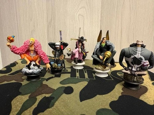 One piece chess - one,