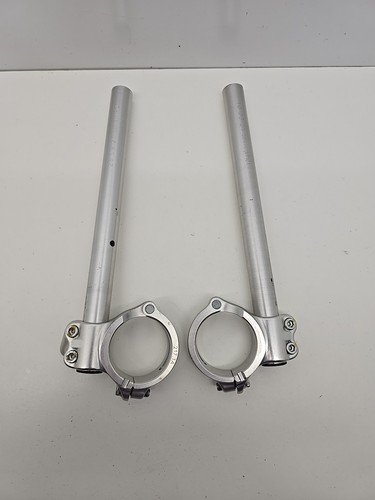 Manubrio clip ducati - a,