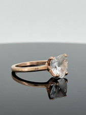 DoDo 100% Amore Ring – 9K Rose Gold & White Sapphire Heart Cut