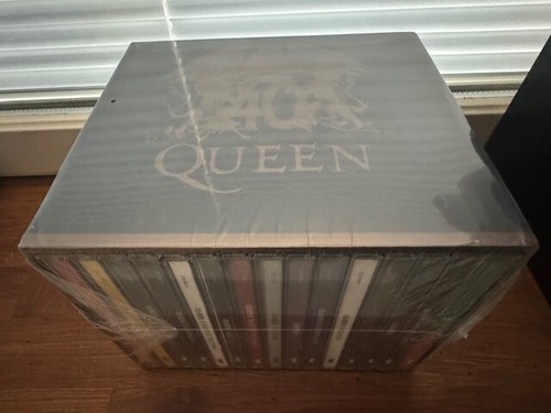 Queen reproduction of - 40,