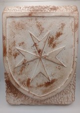 .Stemma Araldico croce di Malta.Scultura in polvere di Marmo