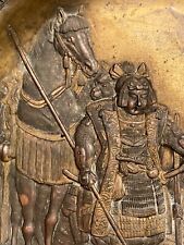  Piatto bronzo samurai giapponese Kabuto Maedate ottone circa XIX secolo