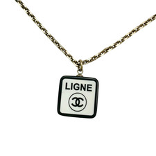 Collana quadrata CHANEL CC