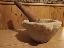 MORTAIO IN MARMO DI CARRARA