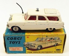 Modellino auto d'epoca Corgi