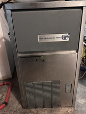 macchina del ghiaccio