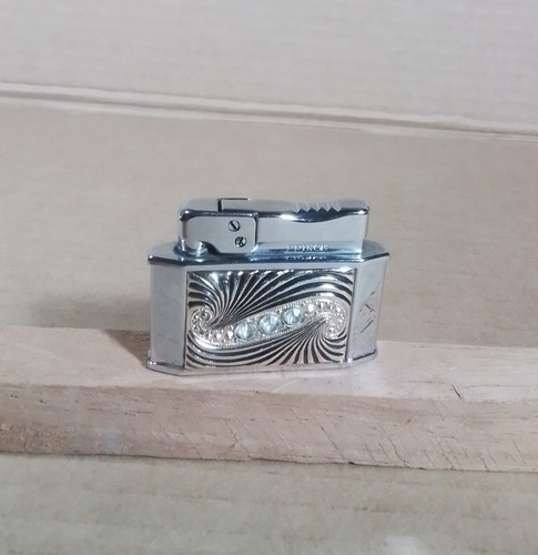 Vintage rare petrol lighter - rare,