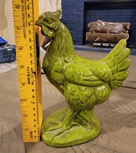 Statua gallina pollo verde