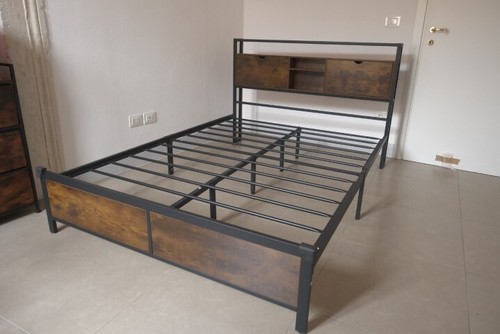 Letto stile industrial