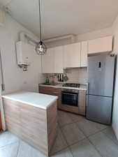 Cucina IKEA usata in ottimo stato - laccato opaco bianco ed effetto noce